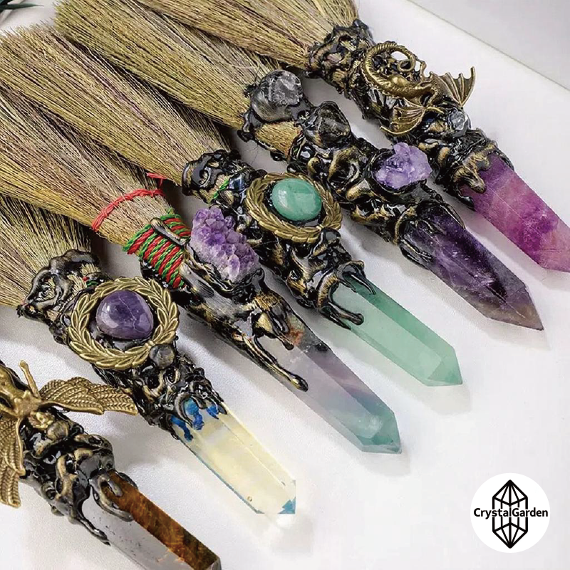 Random Material Mini Crystal Broom - Image 3