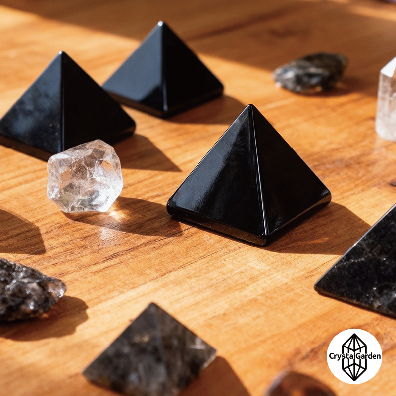 Black Obsidian Pyramid Ornaments Carvings - Image 3
