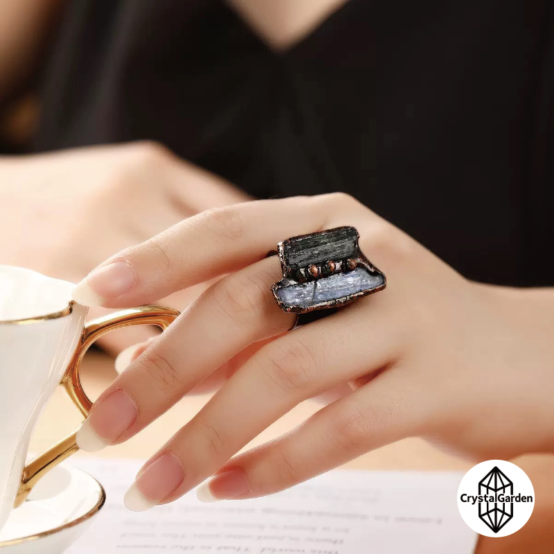 Kyanite Main Stone Ring - Image 4