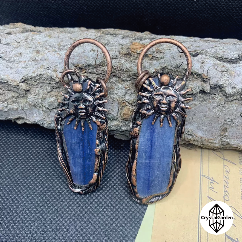 Kyanite Sun God Retro Design Pendant - Image 3